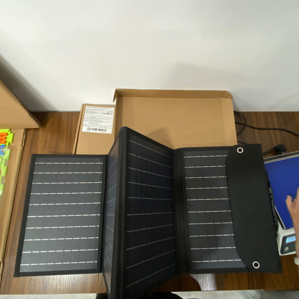 SolarOutdoor 20W Portable Solar Panel Charger, Foldable Monocrystalline Solar Bag for Outdoor Camping, Hiking & Backpacking, Lightweight USB Solar Charger for Smartphones & Power Banks